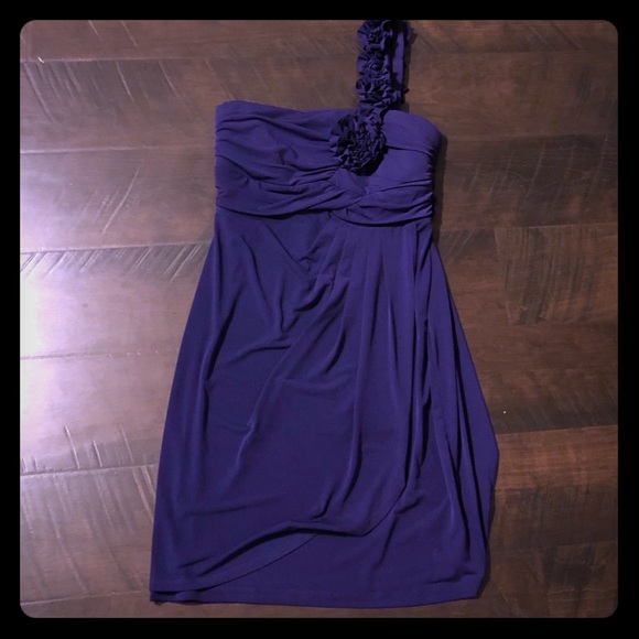 Valerie Bertinelli one strap dress - Picture 2 of 5